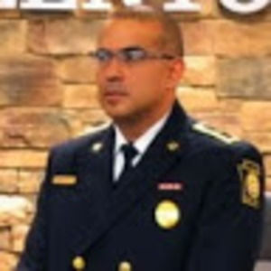 Meet your Posher, Efrain